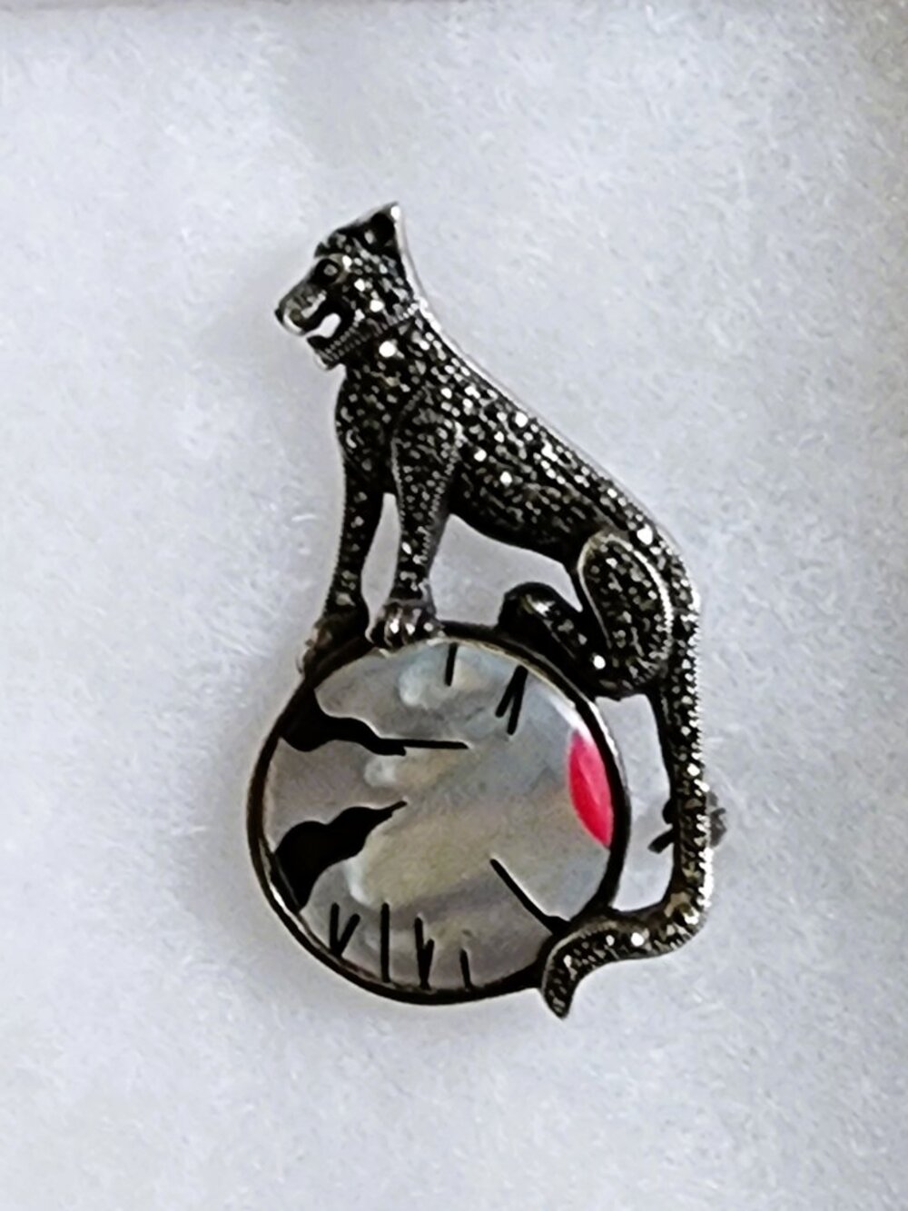VTG 1980s Art Deco Sterling Silver Marcasite Panther Mother of Pearl Brooch 925